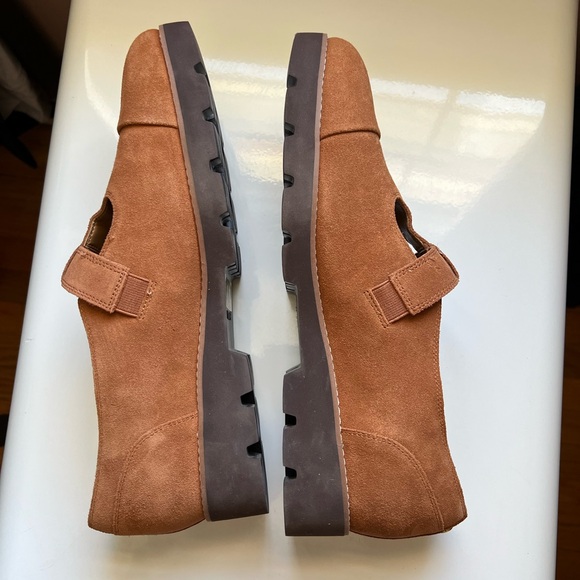 Vionic Women's Tan Suede Carmen Mary Jane - Picture 4 of 8